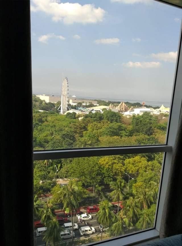 De Luxe, Standard And Studio Suites -The Breeze Residences-Close To Airport,Mall Of Asia, Us Embassy Manilla Buitenkant foto