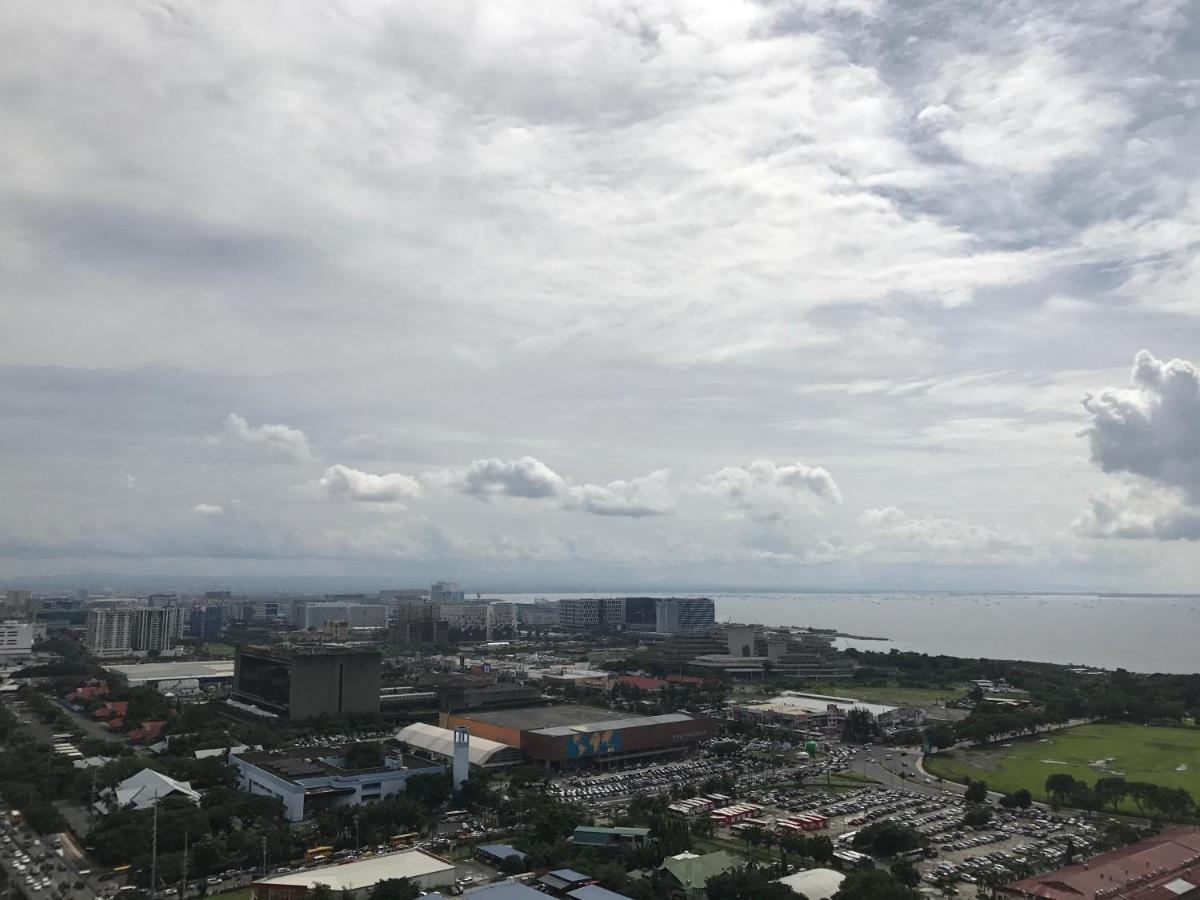 De Luxe, Standard And Studio Suites -The Breeze Residences-Close To Airport,Mall Of Asia, Us Embassy Manilla Buitenkant foto