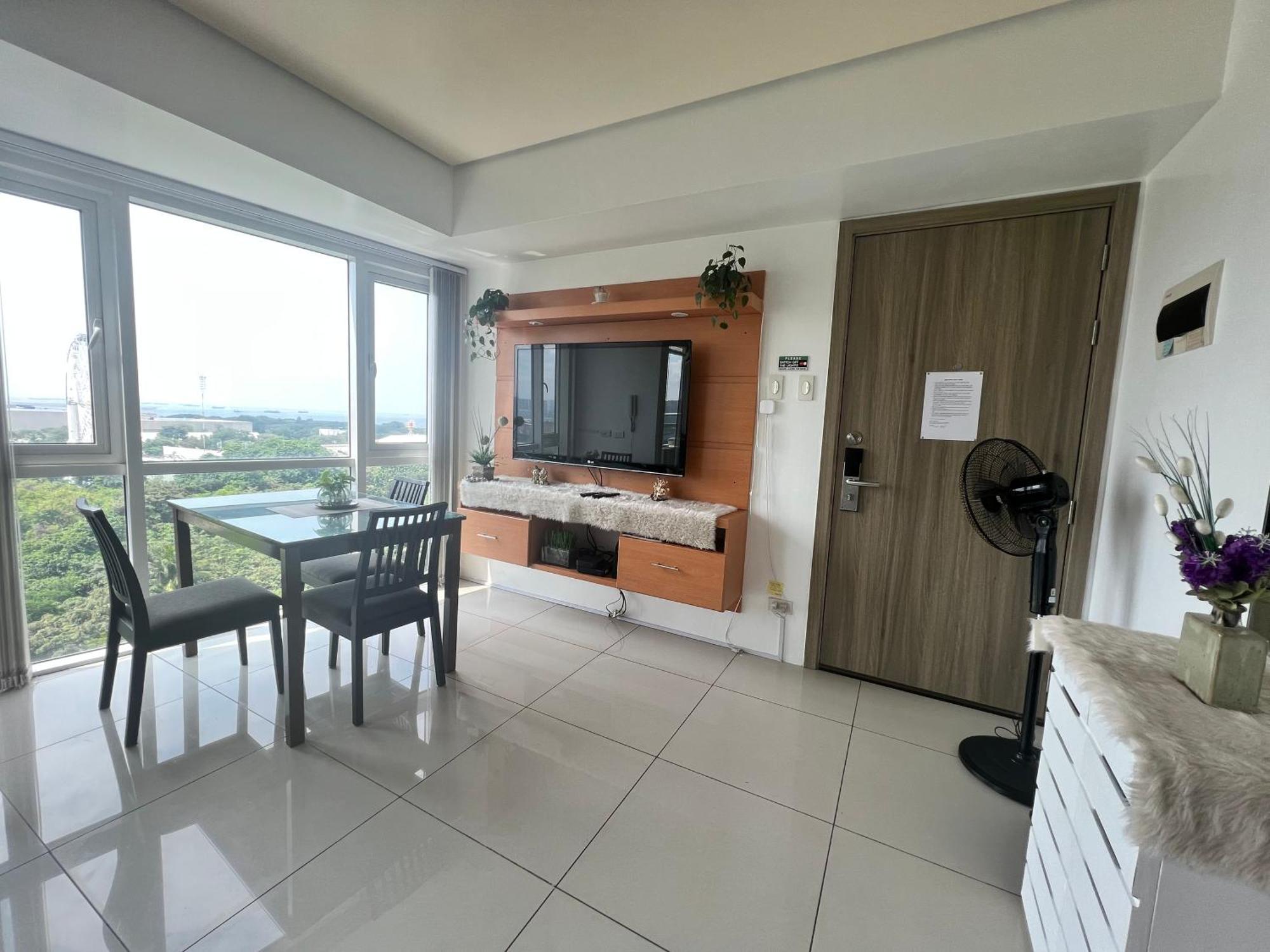 De Luxe, Standard And Studio Suites -The Breeze Residences-Close To Airport,Mall Of Asia, Us Embassy Manilla Buitenkant foto