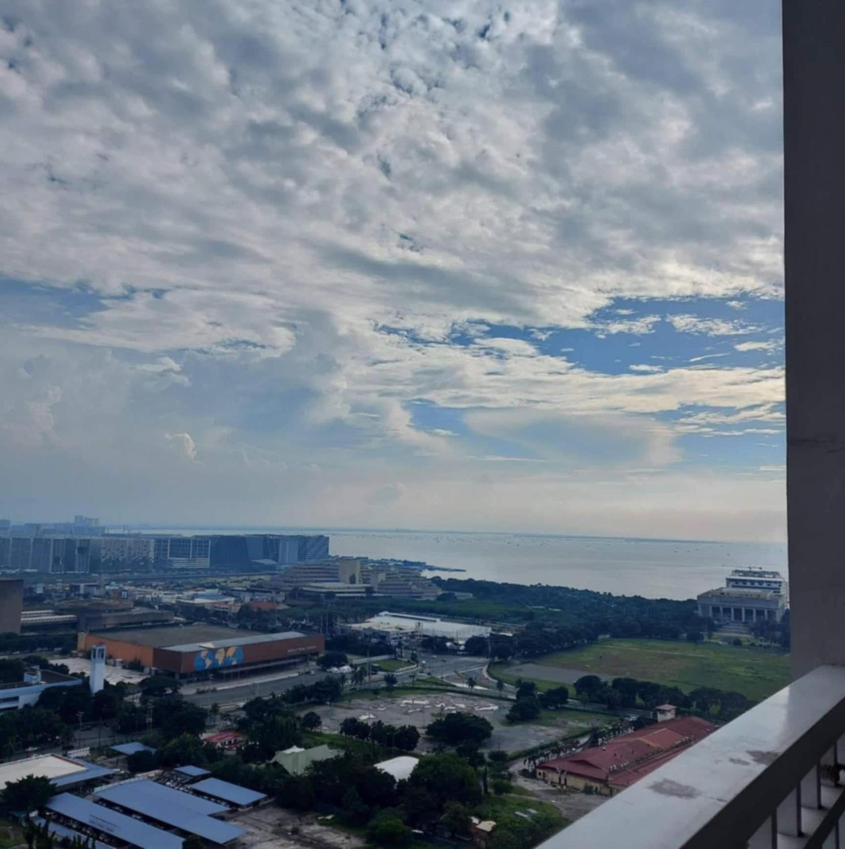 De Luxe, Standard And Studio Suites -The Breeze Residences-Close To Airport,Mall Of Asia, Us Embassy Manilla Buitenkant foto