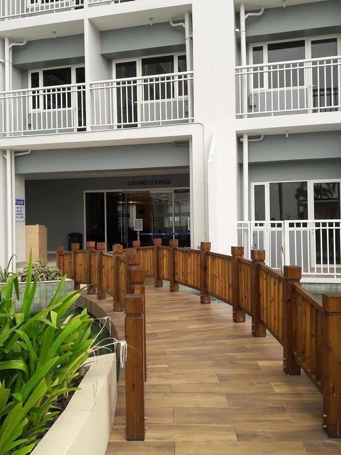 De Luxe, Standard And Studio Suites -The Breeze Residences-Close To Airport,Mall Of Asia, Us Embassy Manilla Buitenkant foto