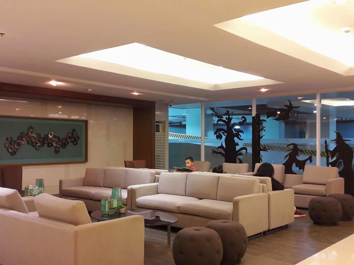 De Luxe, Standard And Studio Suites -The Breeze Residences-Close To Airport,Mall Of Asia, Us Embassy Manilla Buitenkant foto